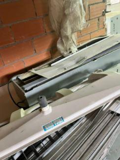 LOTE 1: EXPOSITOR HUERTO ECOLÓGICO YMÁQUINAS DE REFRIGERACIÓN COMPLEMENTARIAS 