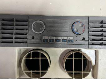 LOTE 1: EXPOSITOR HUERTO ECOLÓGICO YMÁQUINAS DE REFRIGERACIÓN COMPLEMENTARIAS 