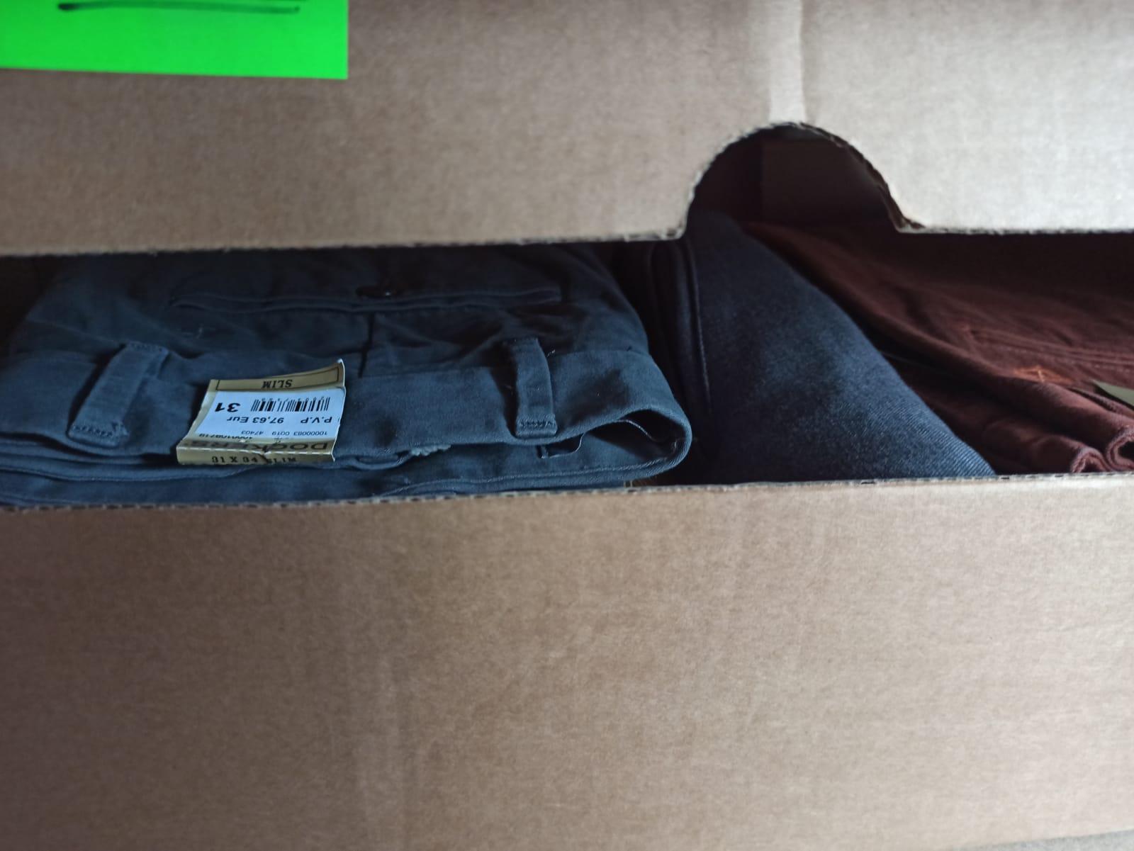 LOTE UNICO ROPA EXCLUSIVA EN LEGANES (MADRID)