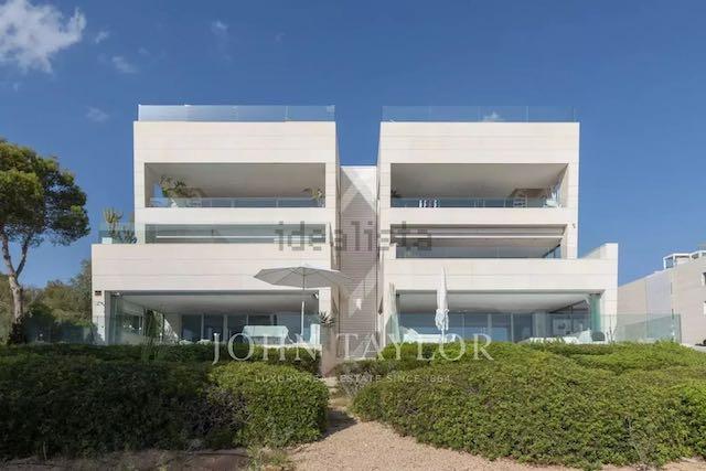 Piso en venta en Cap Martinet Ibiza