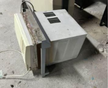 LOTE 1: EXPOSITOR HUERTO ECOLÓGICO YMÁQUINAS DE REFRIGERACIÓN COMPLEMENTARIAS 