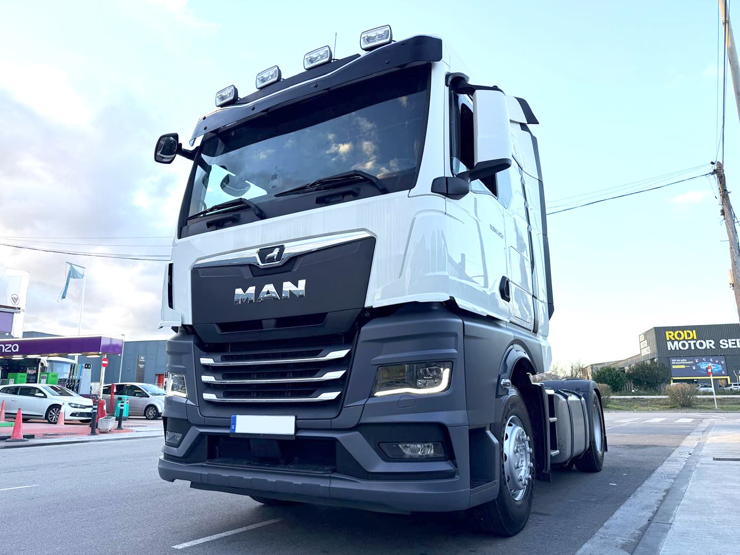 CAMIÓN MAN modelo TGX 18520