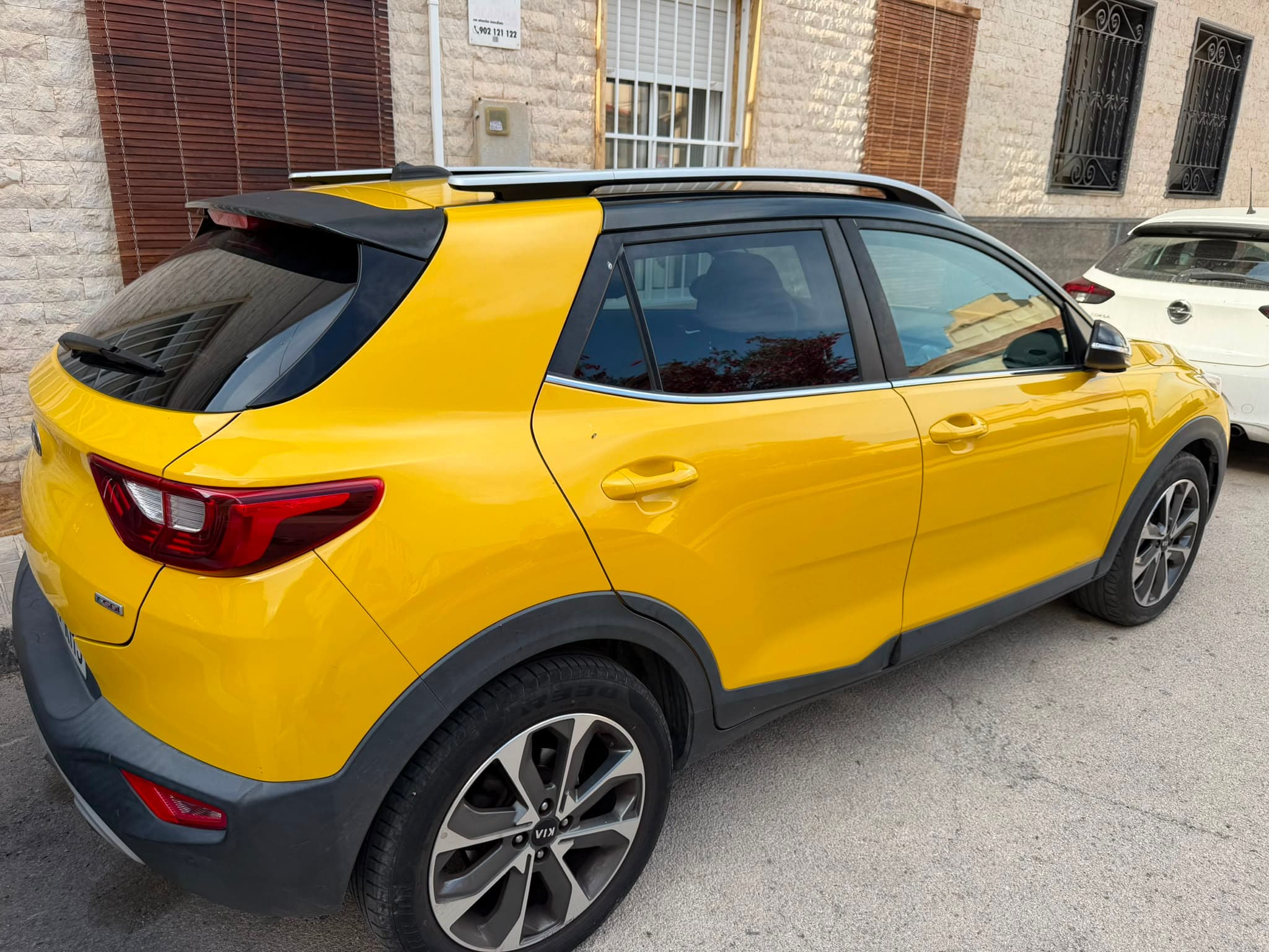 LOTE 2: KIA STONIC - 9187KHJ en NOVELDA (ALICANTE)