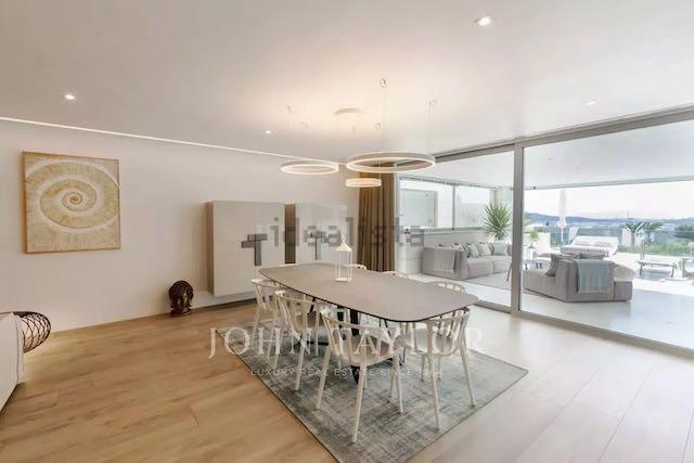 Piso en venta en Cap Martinet Ibiza