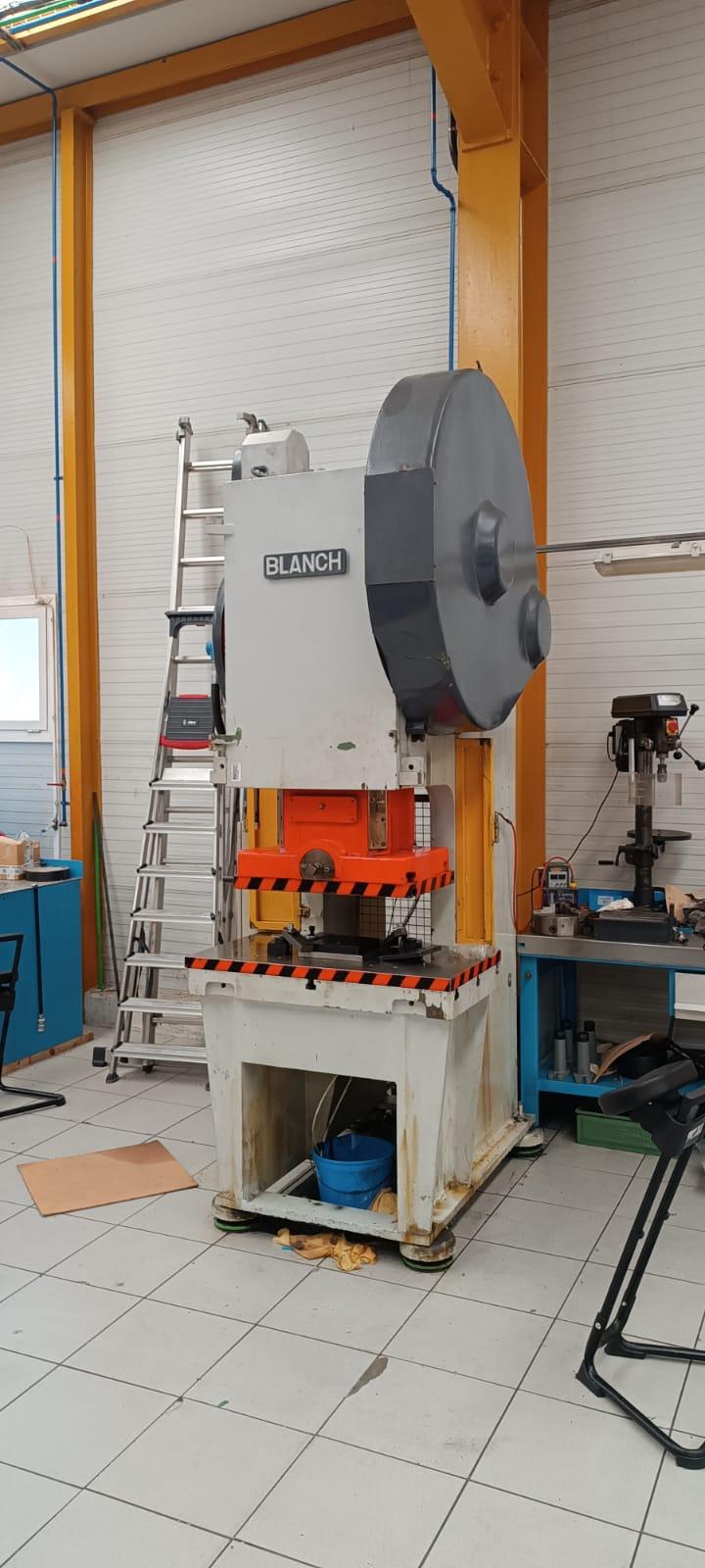 LOTE UNICO DE MAQUINAS EN BURGOS