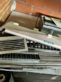 LOTE 1: EXPOSITOR HUERTO ECOLÓGICO YMÁQUINAS DE REFRIGERACIÓN COMPLEMENTARIAS 